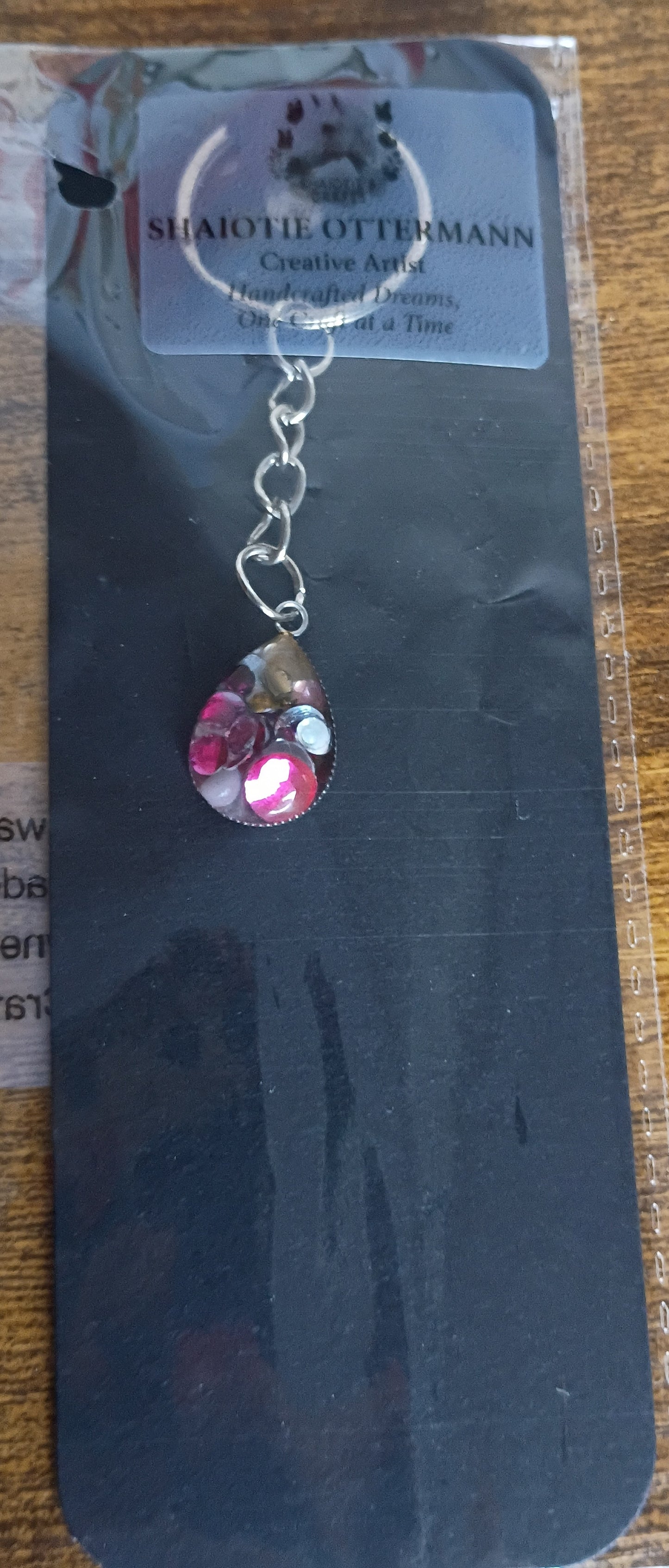 Handmade keychain made by Shaiotie's Crafts aka Shaiotie Ottermann
