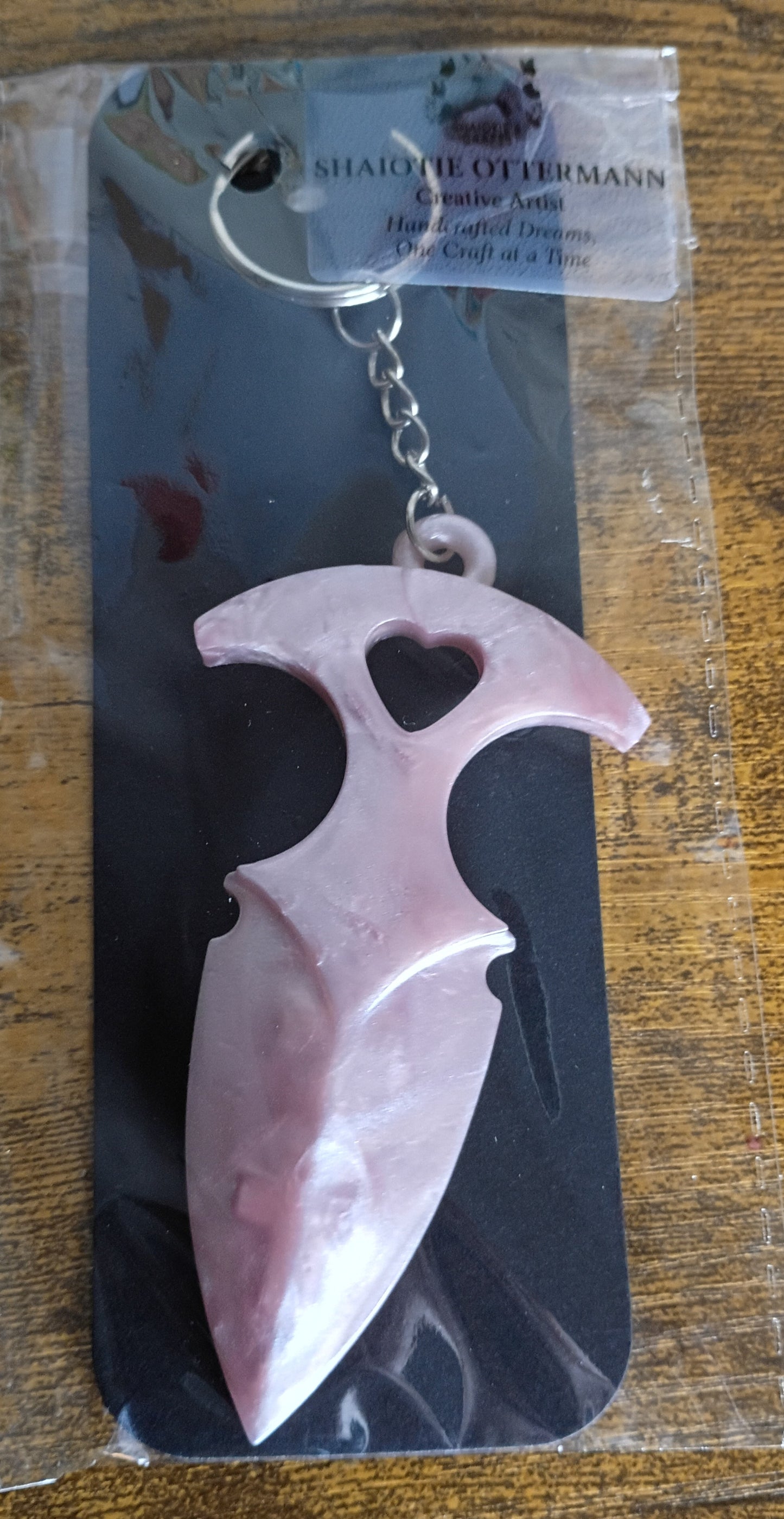 Handmade keychain made by Shaiotie's Crafts aka Shaiotie Ottermann