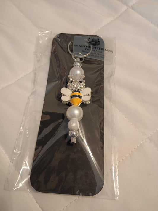 Handmade beaded keychain made by Shaiotie's Crafts aka Shaiotie Ottermann
