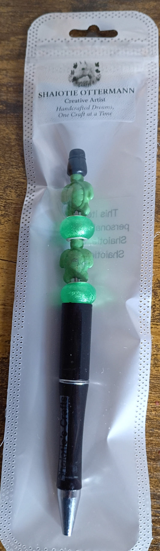Handmade pen made by Shaiotie's Crafts aka Shaiotie Ottermann