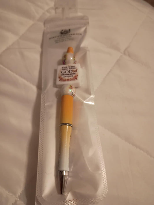 Handmade beaded pen made by Shaiotie's Crafts aka Shaiotie Ottermann