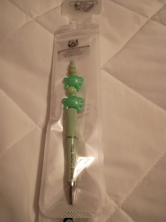 Handmade beaded pen made by Shaiotie's Crafts aka Shaiotie Ottermann